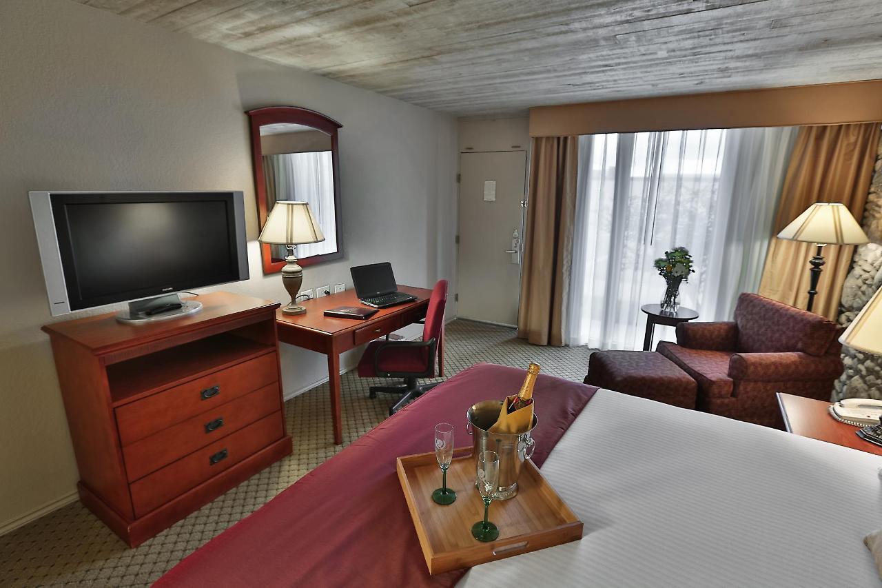 Cherokee Casino West Siloam Springs Resort Exterior foto