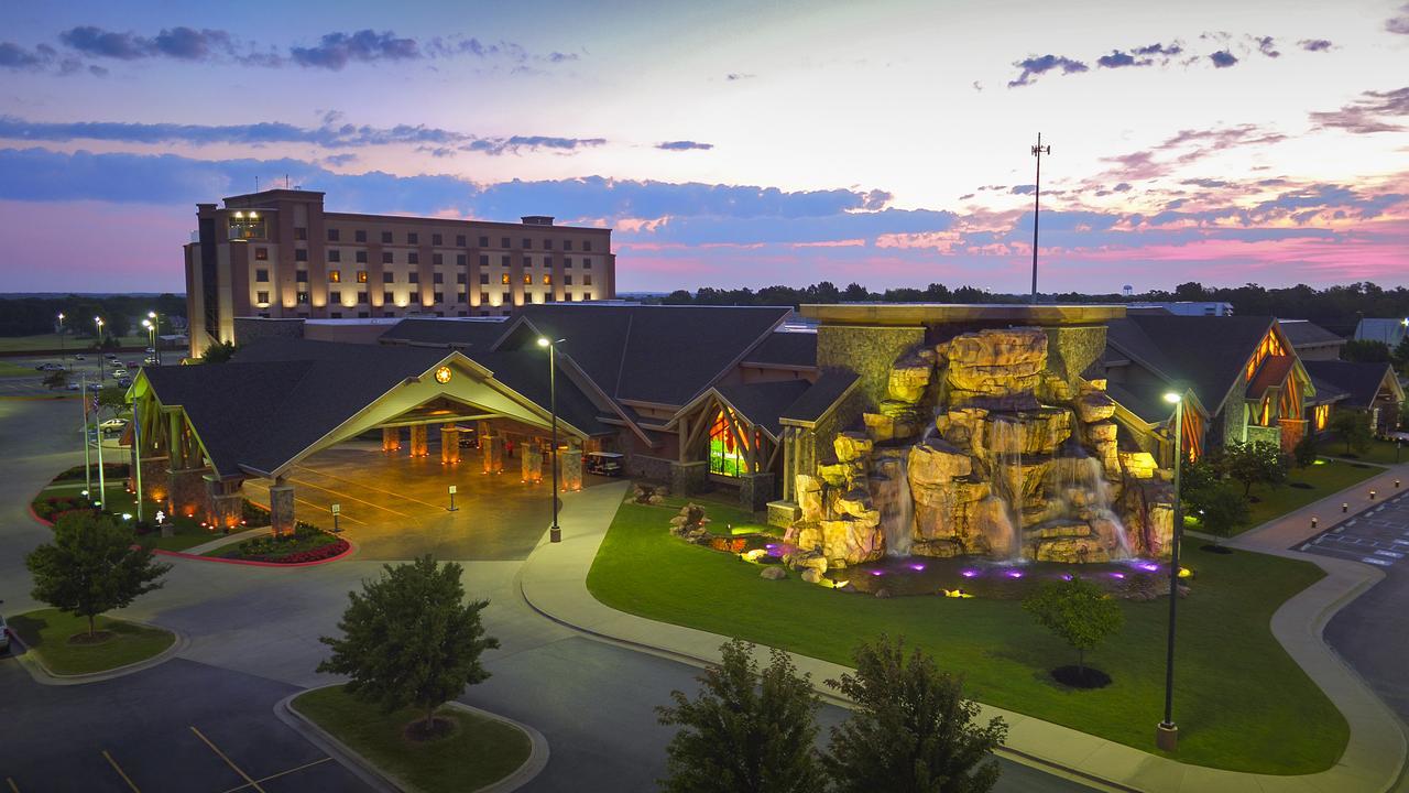 Cherokee Casino West Siloam Springs Resort Exterior foto
